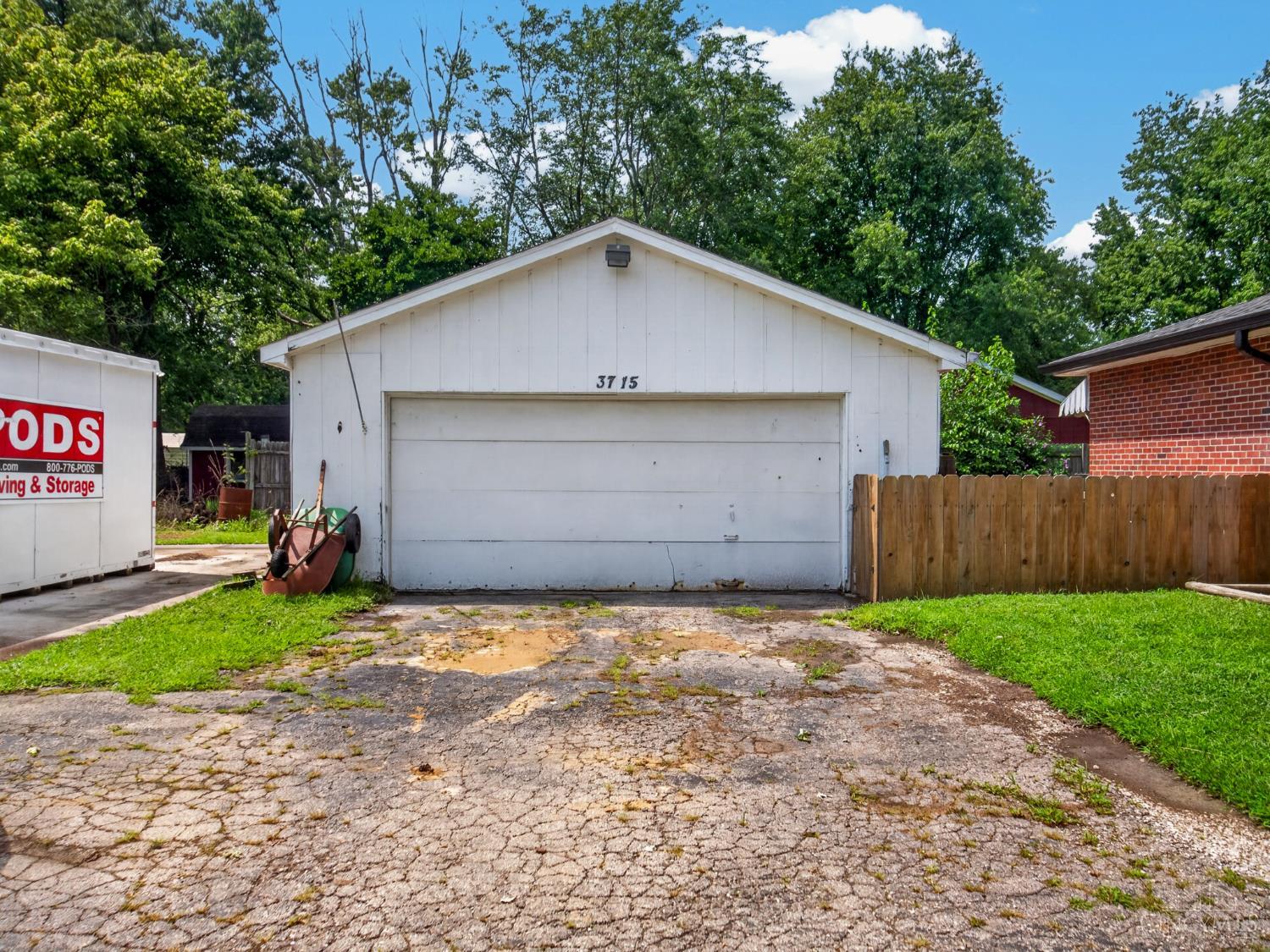 3715 Townsley Drive Property Photo 17