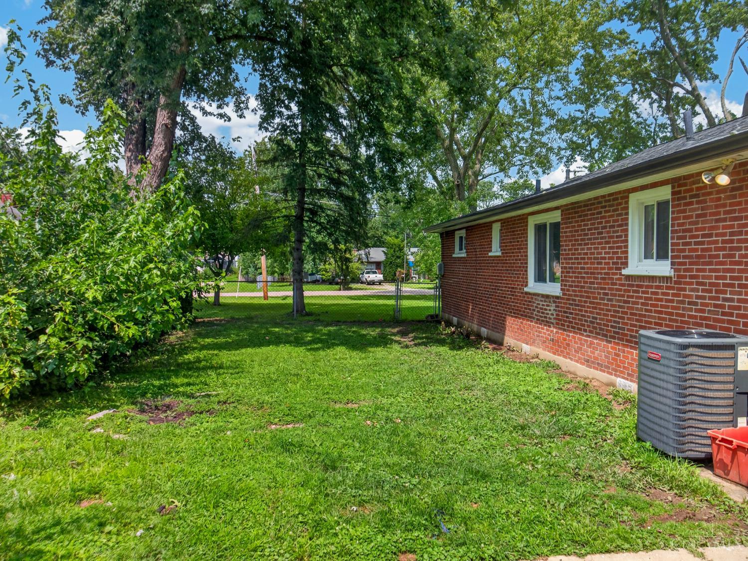 3715 Townsley Drive Property Photo 18