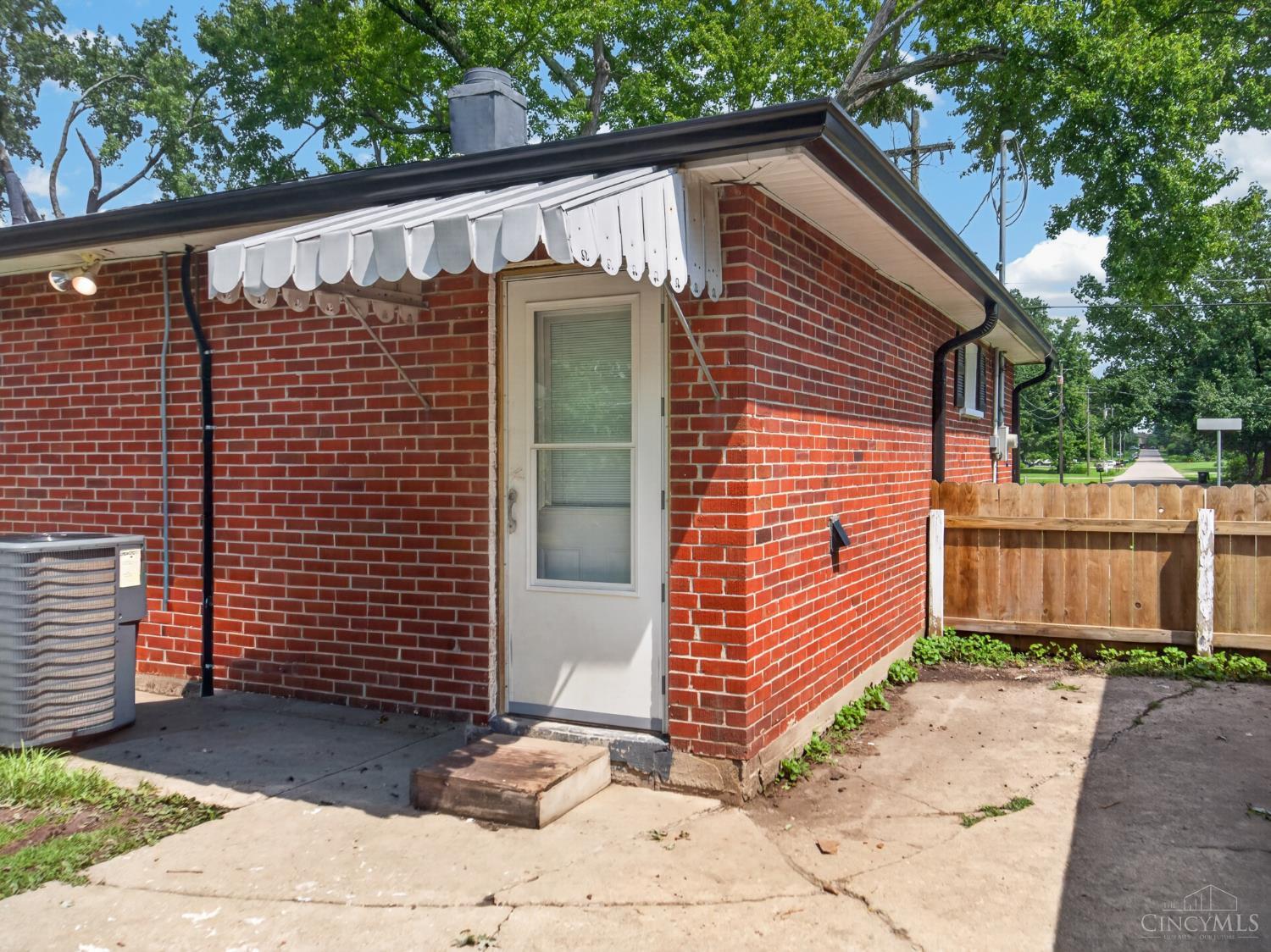 3715 Townsley Drive Property Photo 22