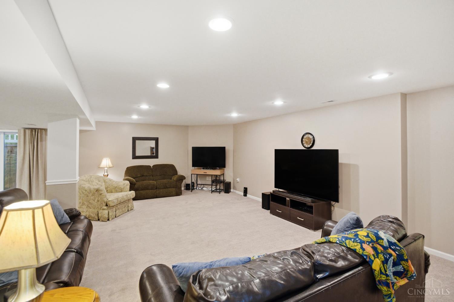 1790 Hanover Way Property Photo 18