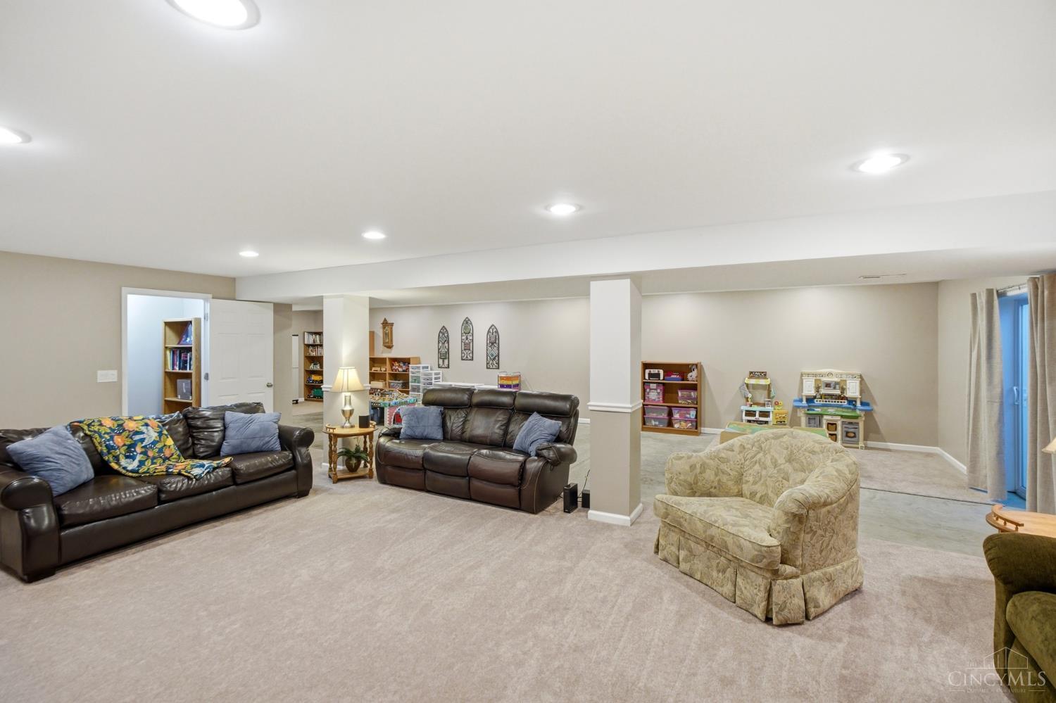 1790 Hanover Way Property Photo 19