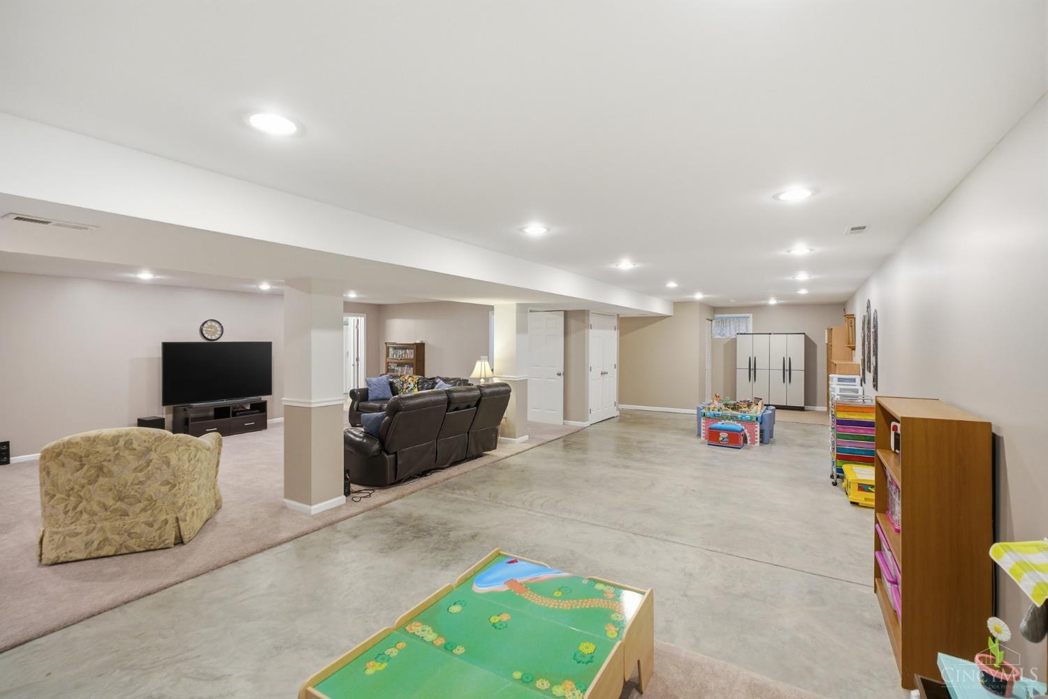 1790 Hanover Way Property Photo 20