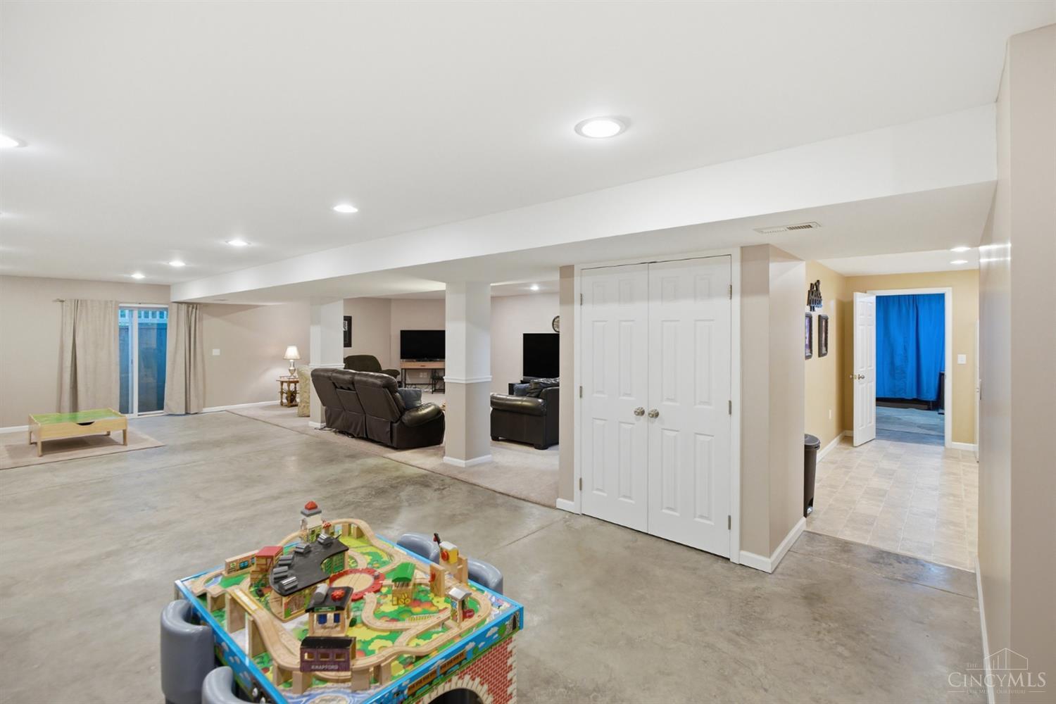 1790 Hanover Way Property Photo 21