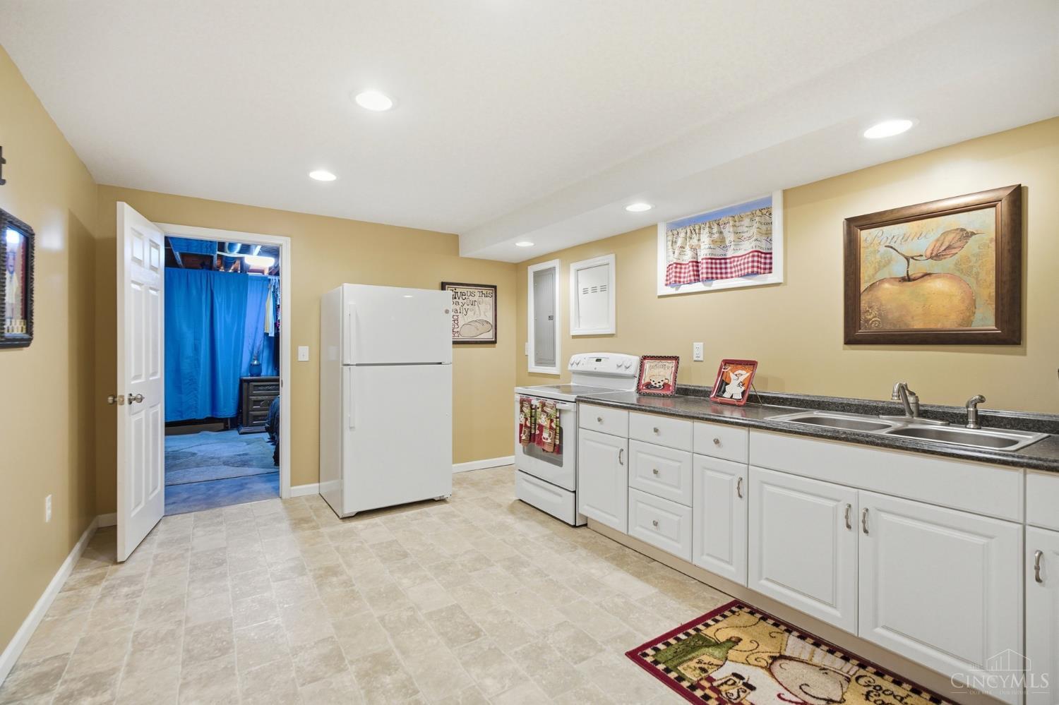 1790 Hanover Way Property Photo 22