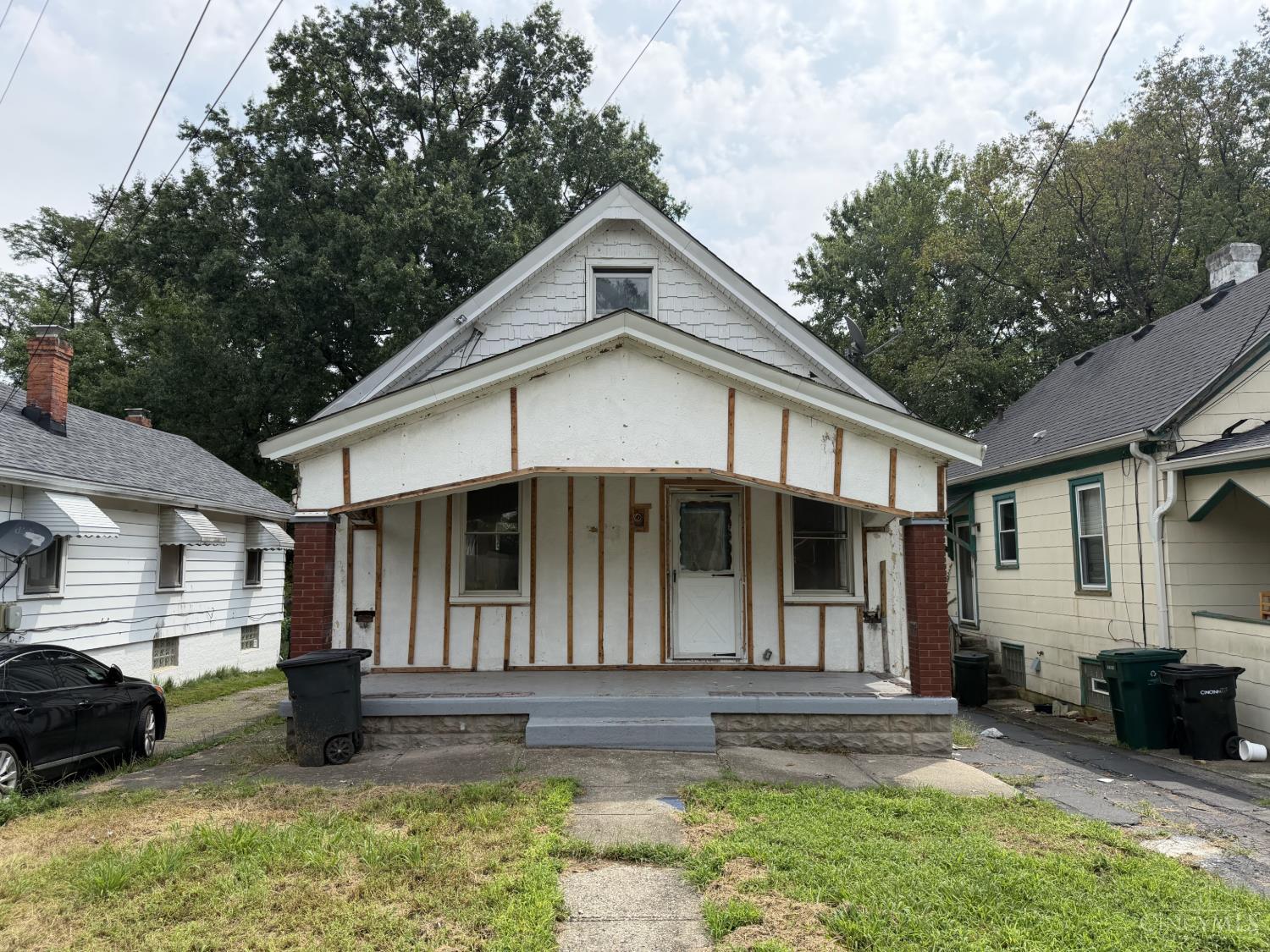 4334 Watterson Street Property Photo 1