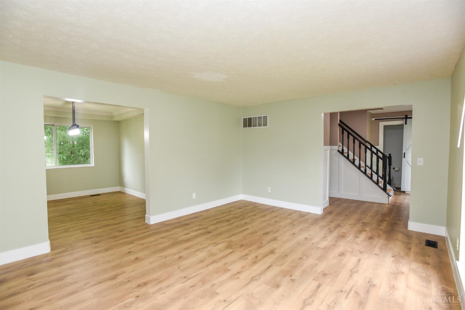 1171 Creekstone Drive Property Photo 3