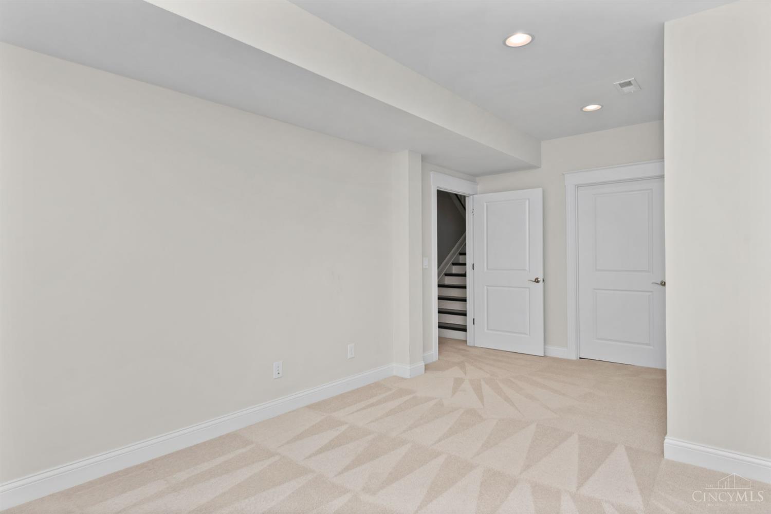 10503 Adirondack Way Property Photo 44