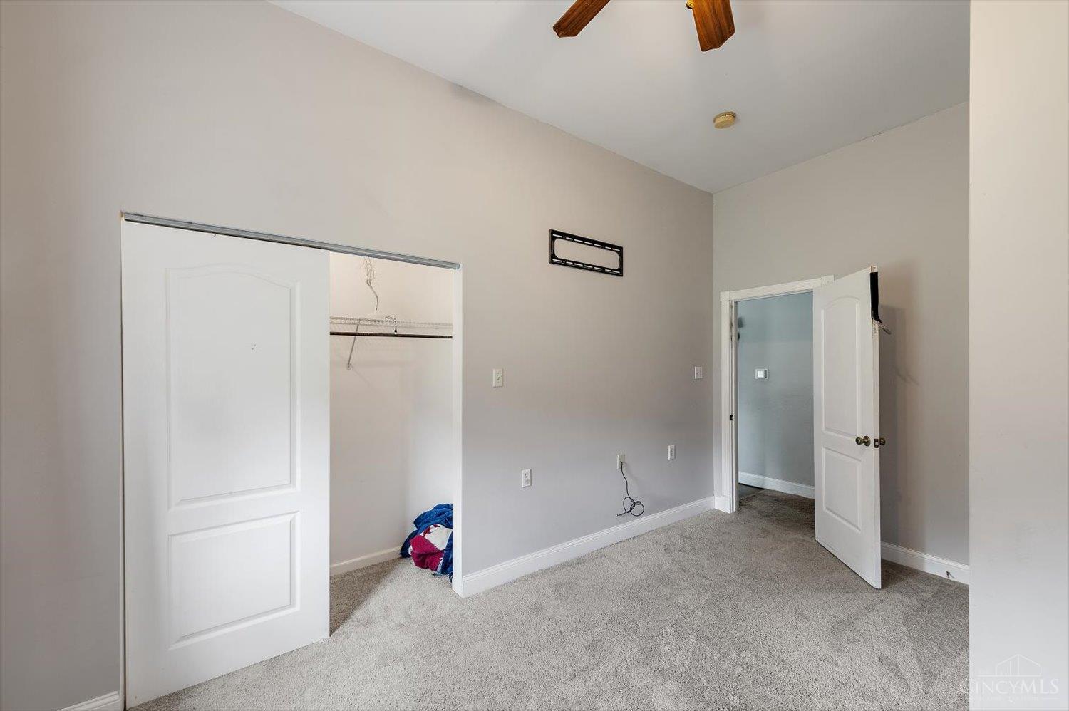277 Symmes Road Property Photo 15