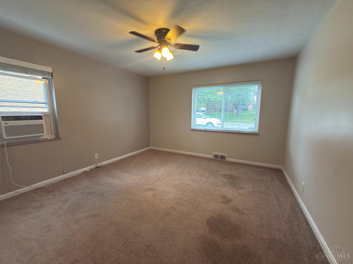 3249 Werk Road Property Photo 9