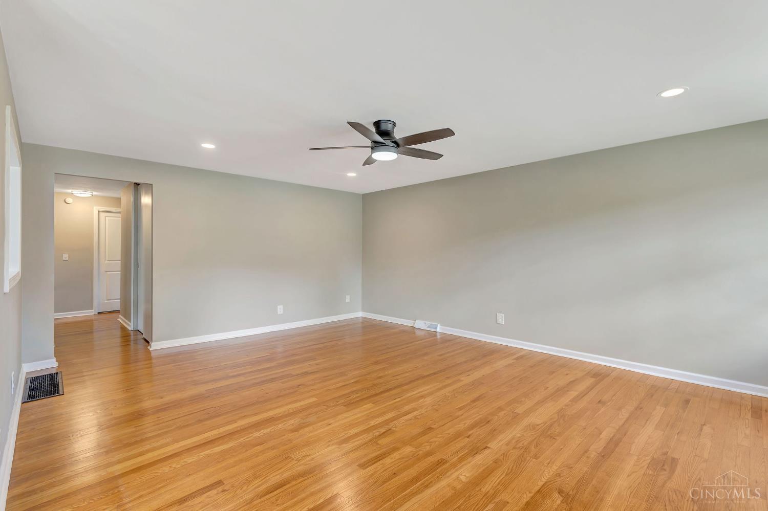 8613 Brent Drive Property Photo 7