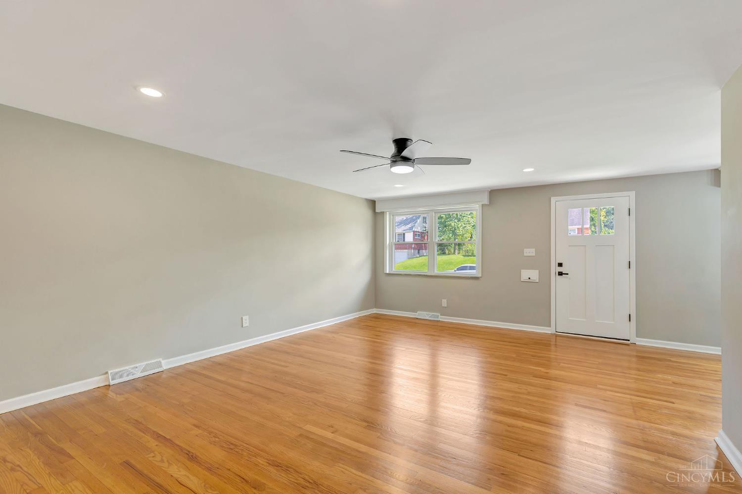 8613 Brent Drive Property Photo 8