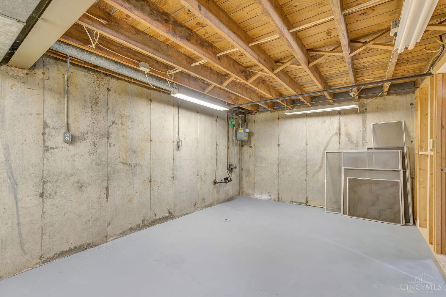 8613 Brent Drive Property Photo 32
