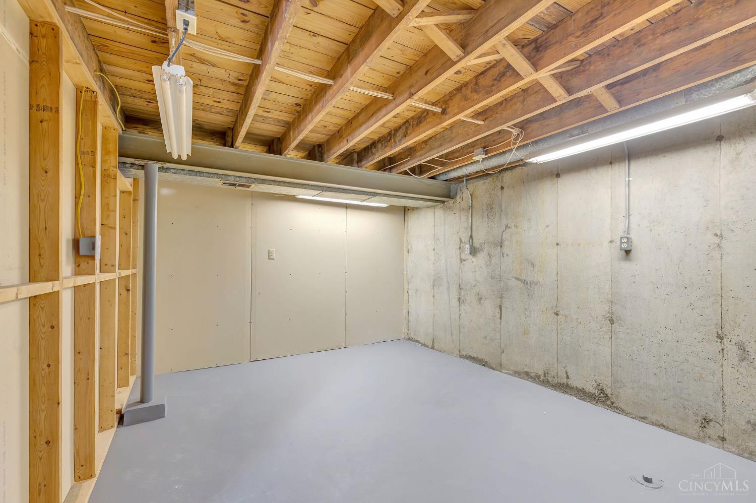 8613 Brent Drive Property Photo 34