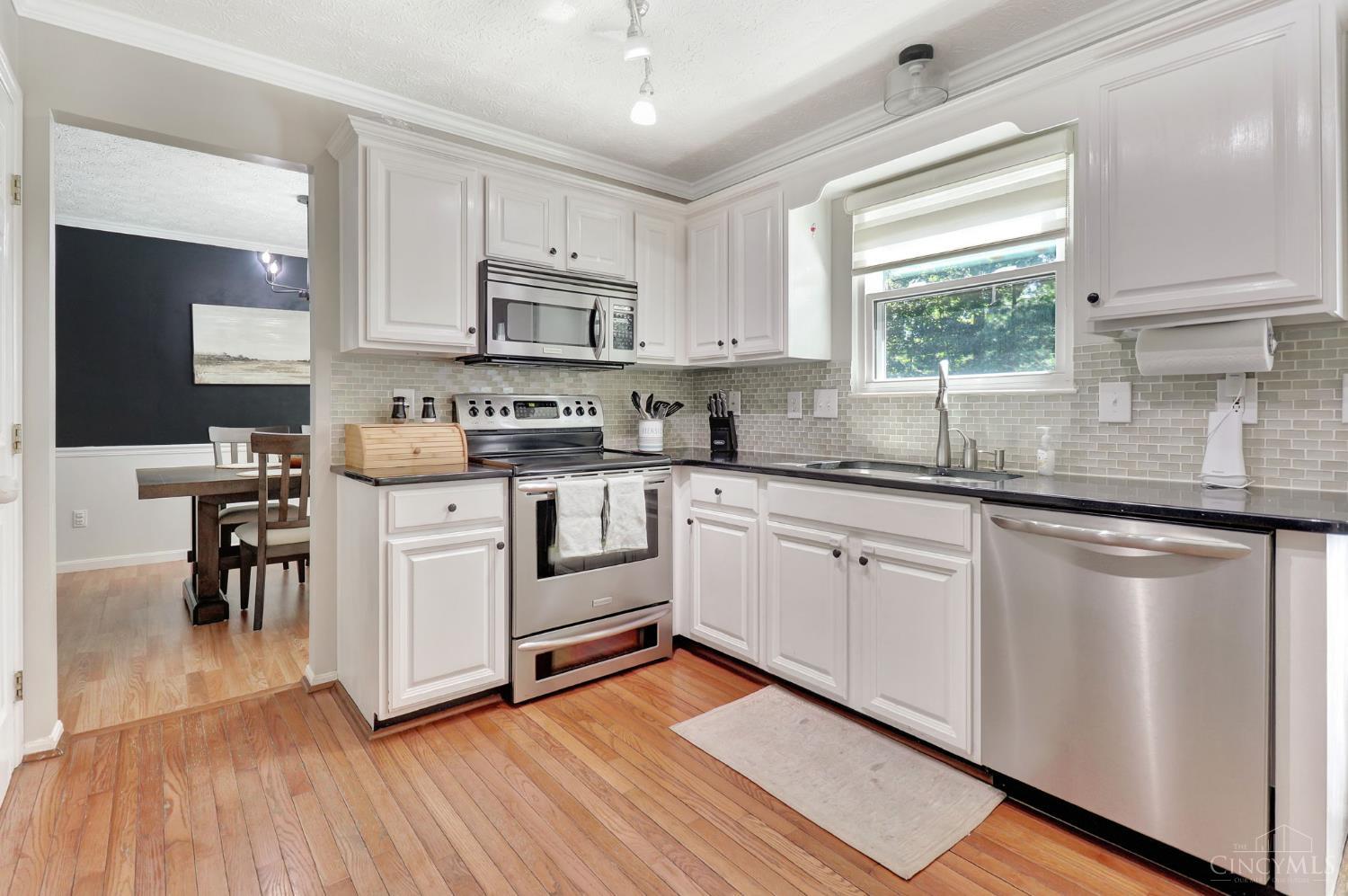 1243 Ben Avon Property Photo 9