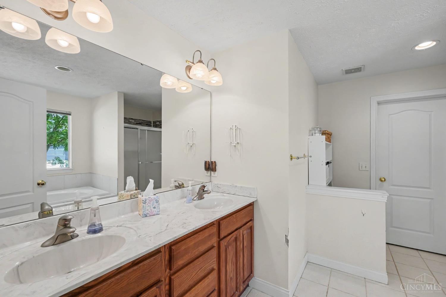 3476 Winter Holly Drive Property Photo 14