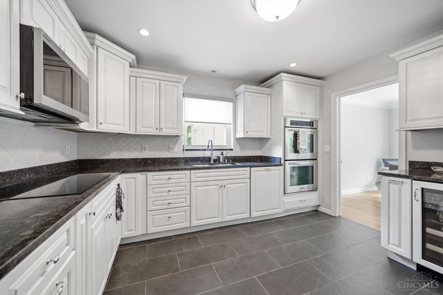 6643 Apache Circle Property Photo 10