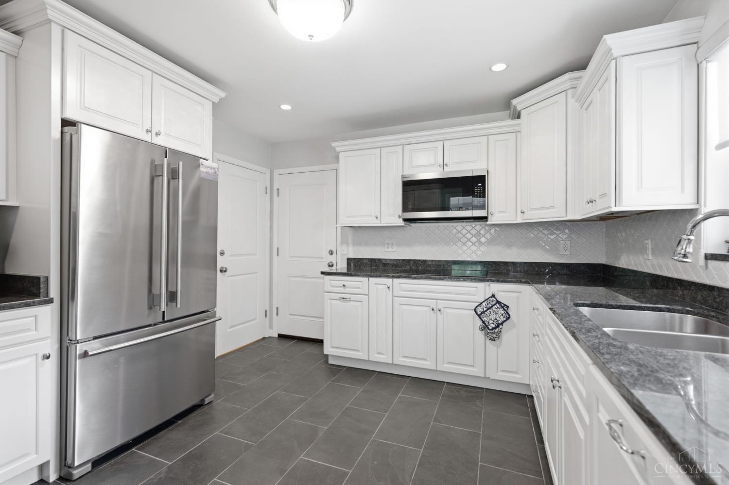 6643 Apache Circle Property Photo 11