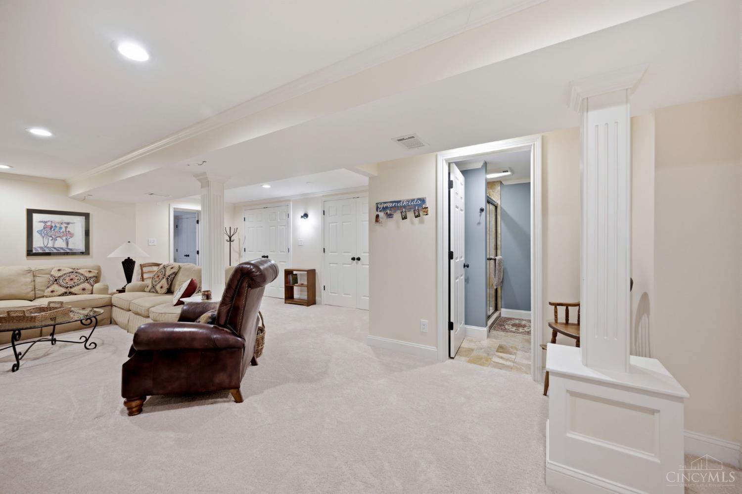 6643 Apache Circle Property Photo 28