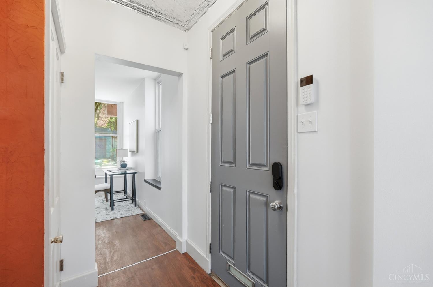 1810 Walker Street Property Photo 11