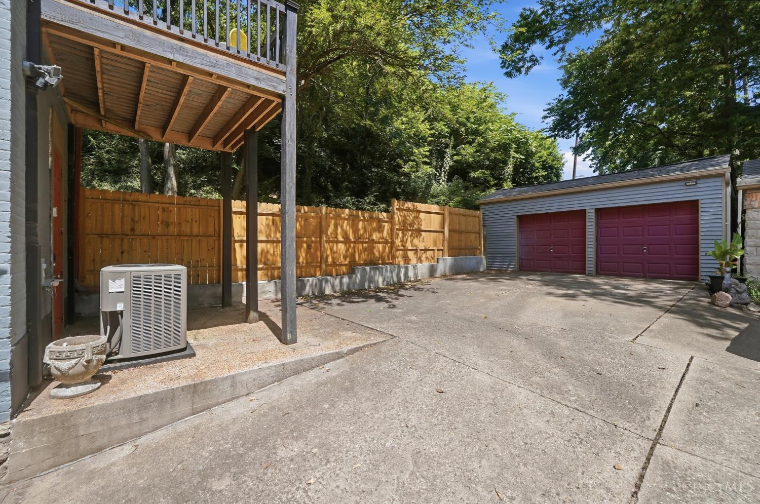 1810 Walker Street Property Photo 63