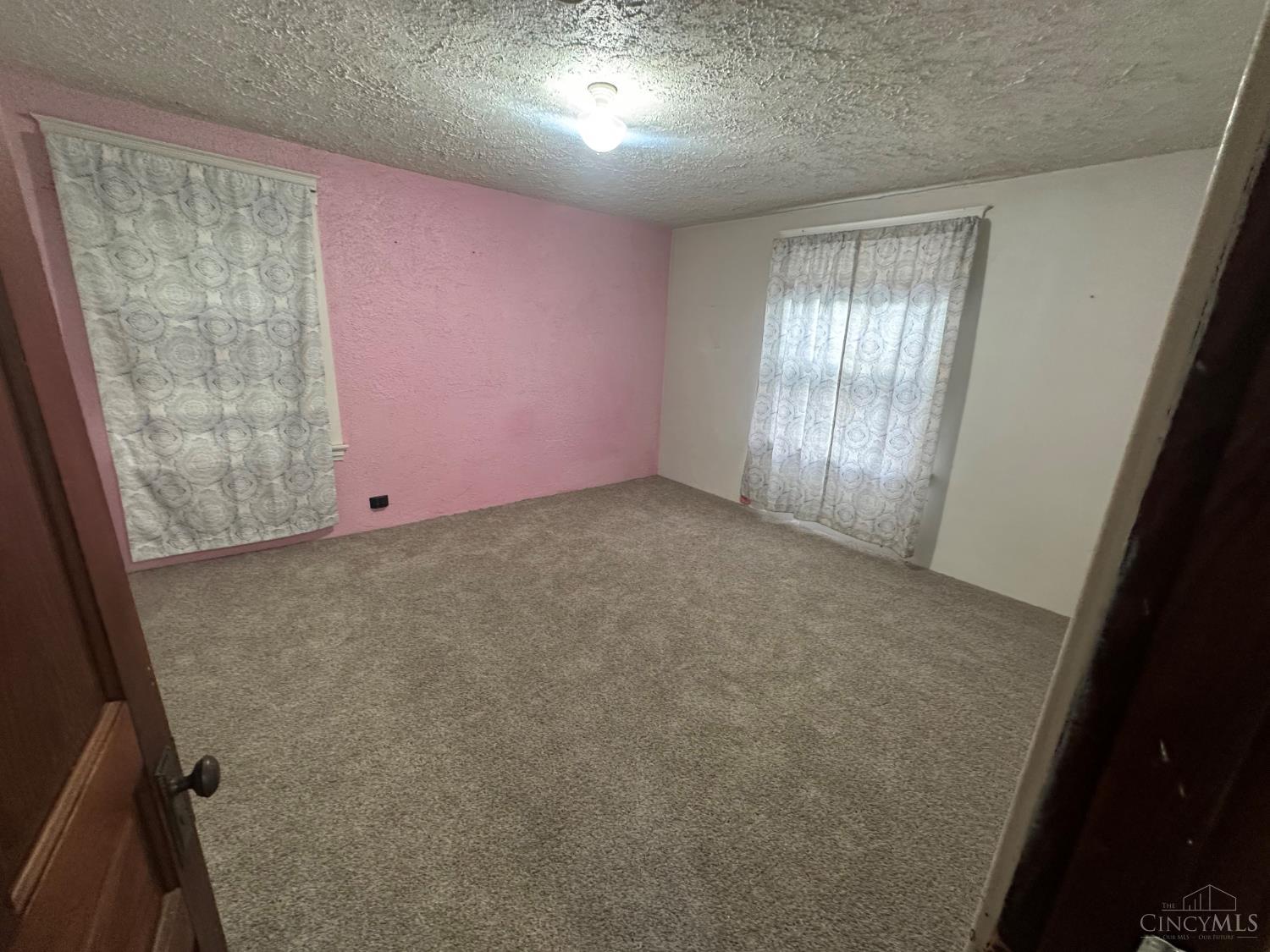 1216 Carson Avenue Property Photo 8