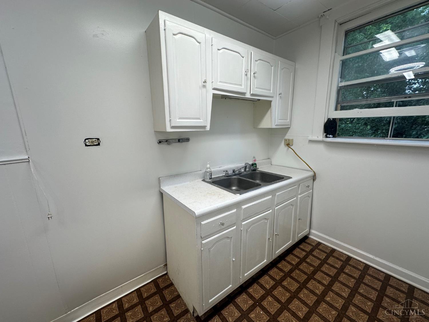 1216 Carson Avenue Property Photo 16