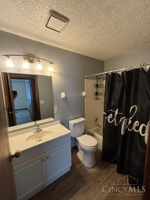 2200 Augusta Boulevard Property Photo 9