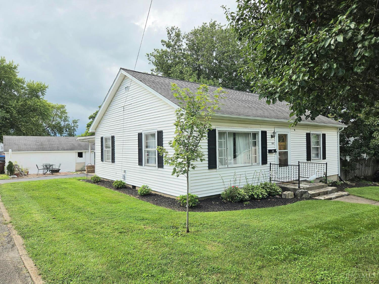 S 109 Glenn Street Property Photo 1