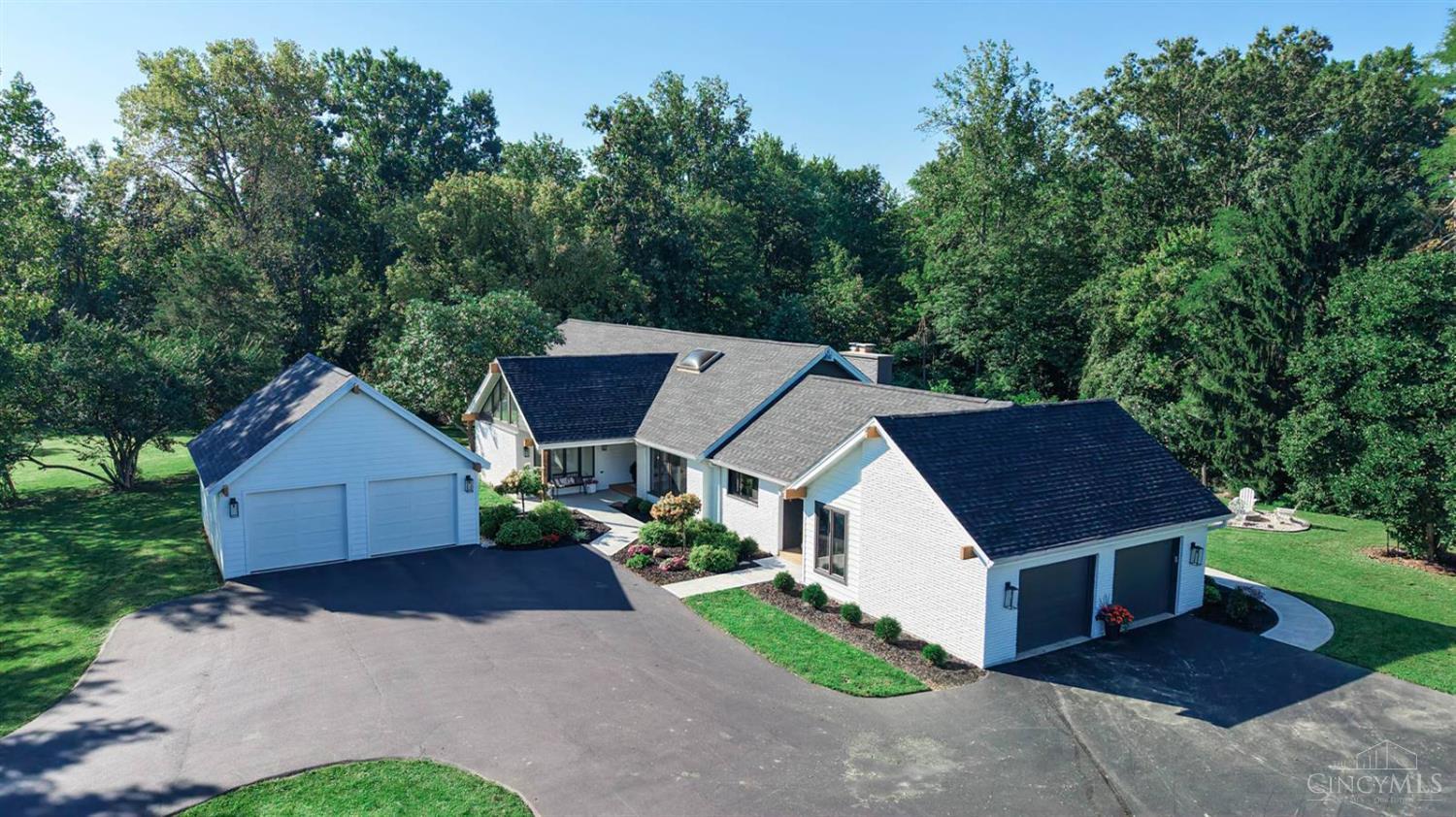 10600 Indian Woods Drive Property Photo 1