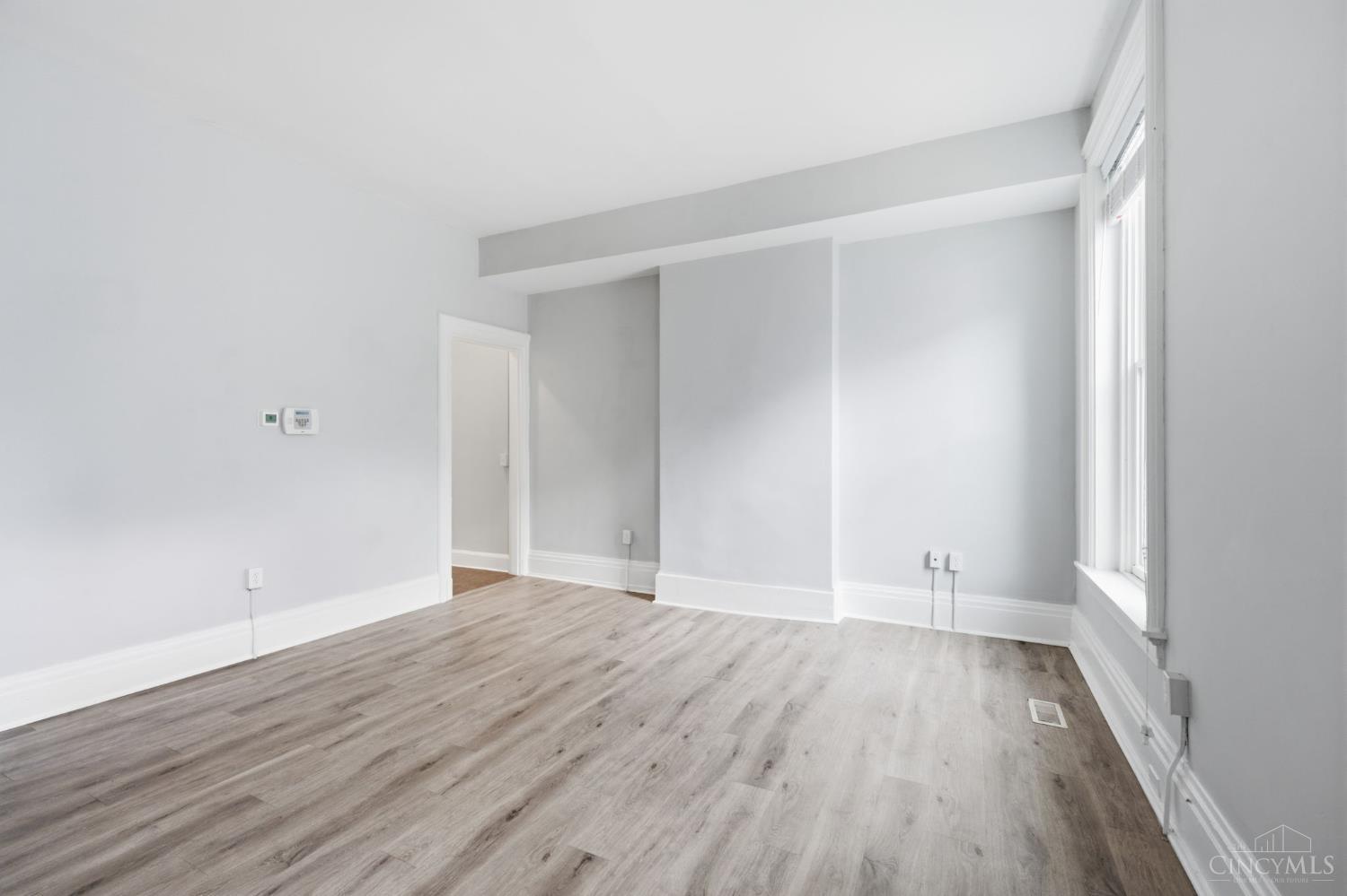 2281 Loth Street Property Photo 4
