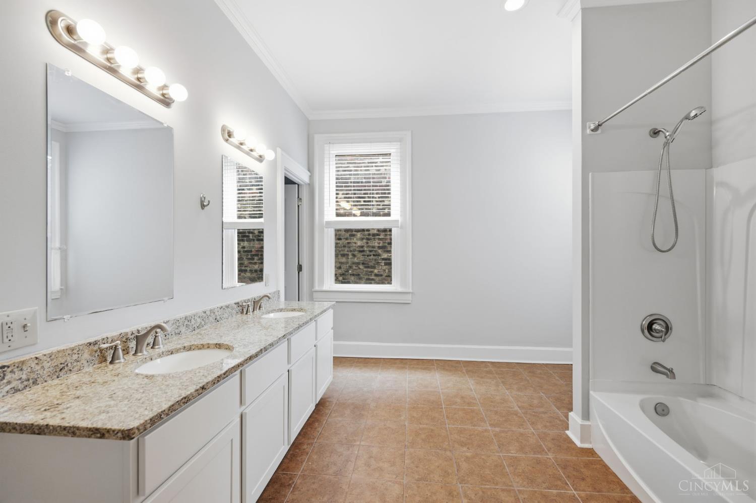 2281 Loth Street Property Photo 19