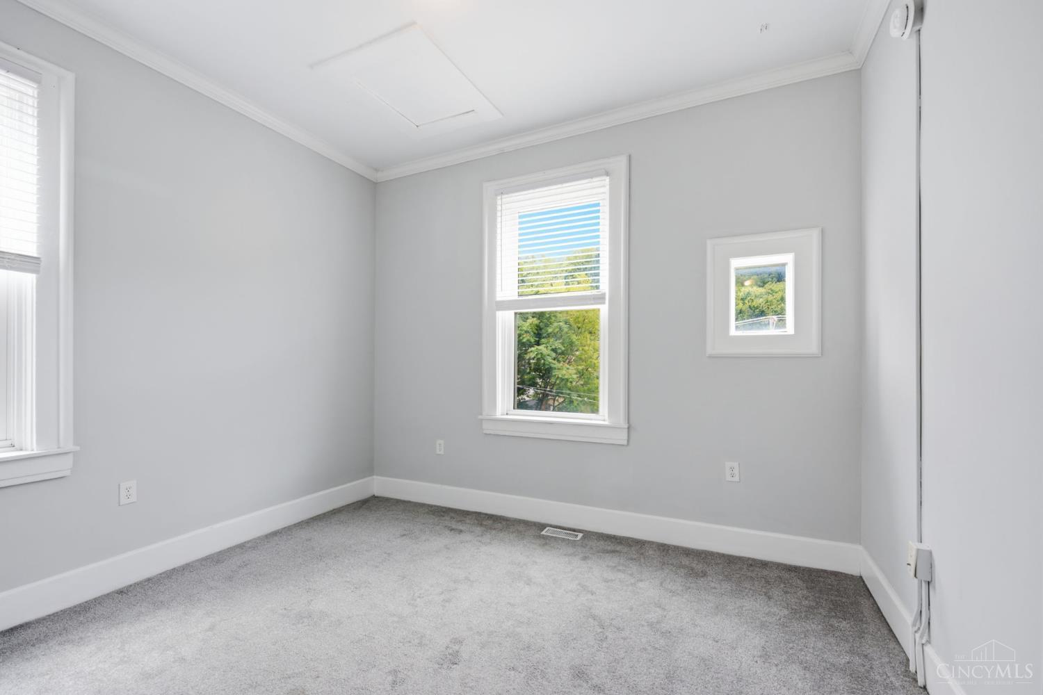 2281 Loth Street Property Photo 22