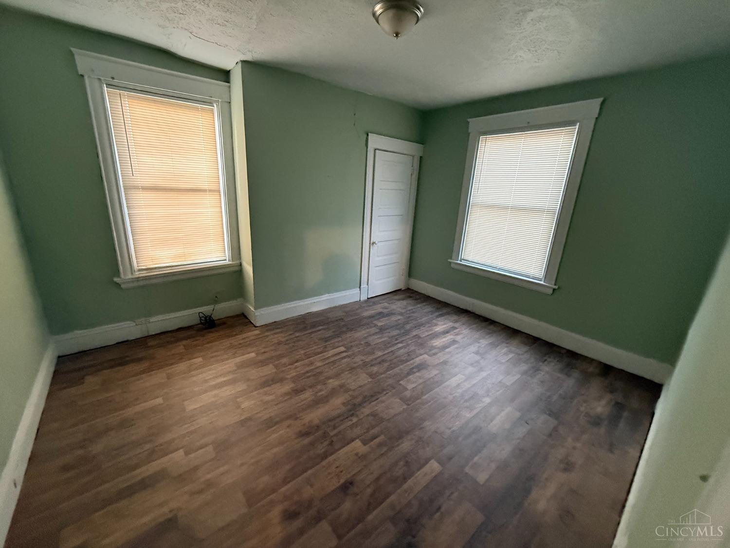 3238 Gilbert Avenue Property Photo 11