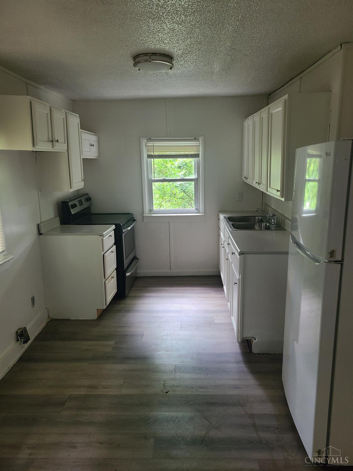 1729 Pulte Street Property Photo 3