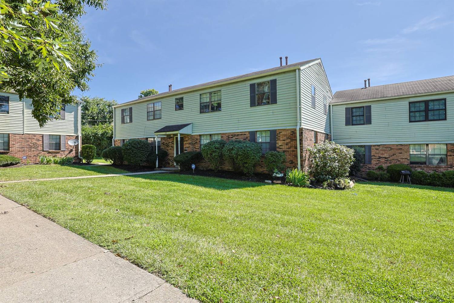 1937 Chaucer Drive Property Photo 1