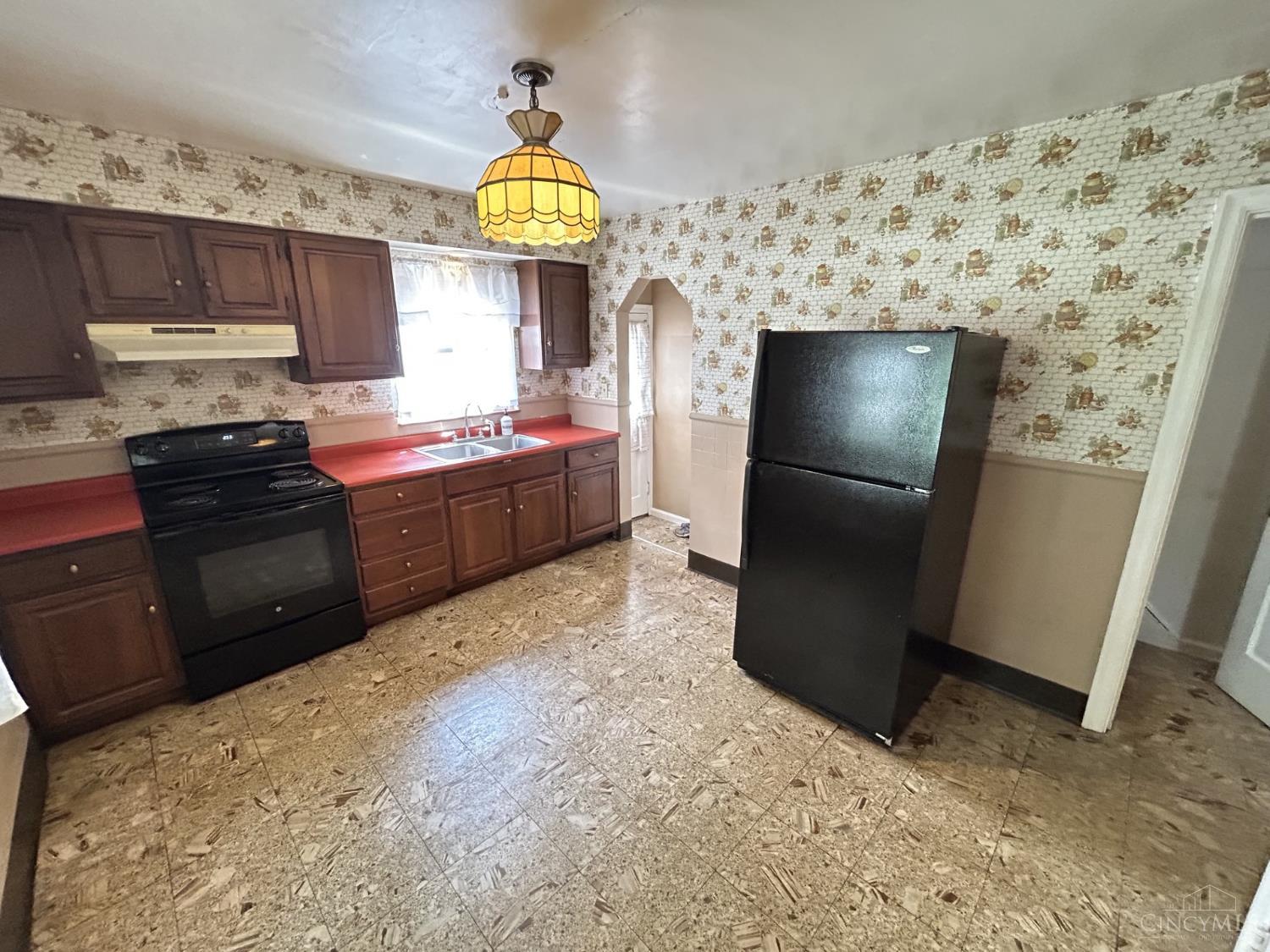 1305 Coolidge Avenue Property Photo 4