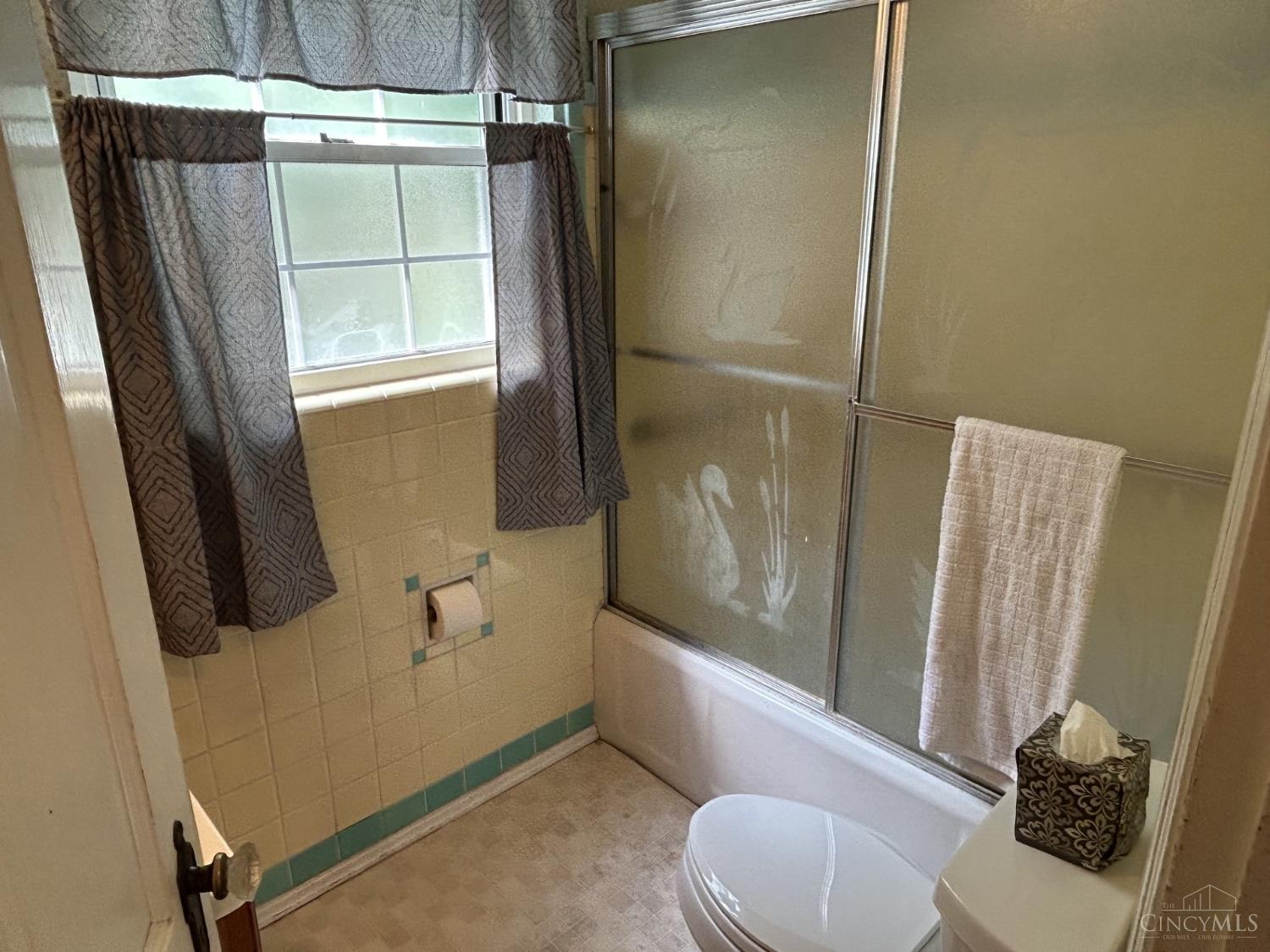 1305 Coolidge Avenue Property Photo 8