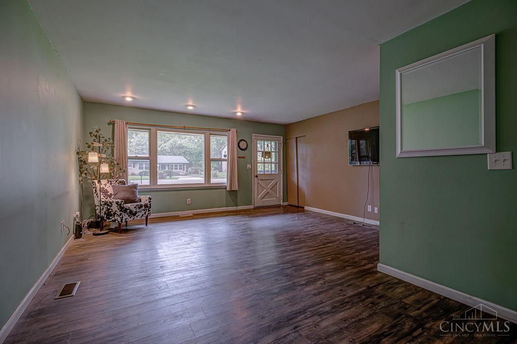 390 Timrick Place Property Photo 6