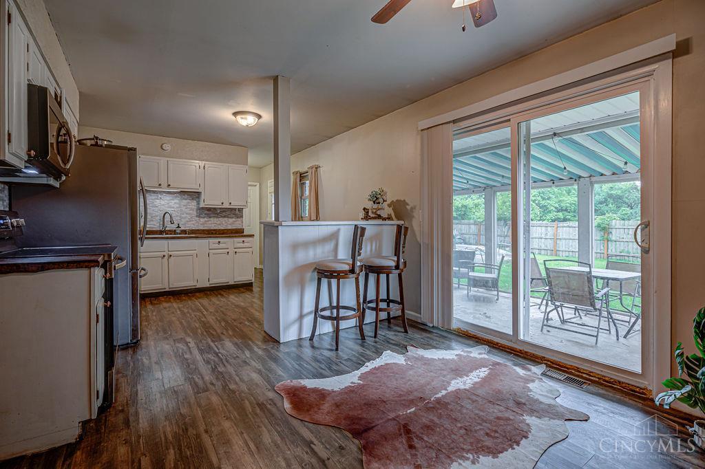 390 Timrick Place Property Photo 11