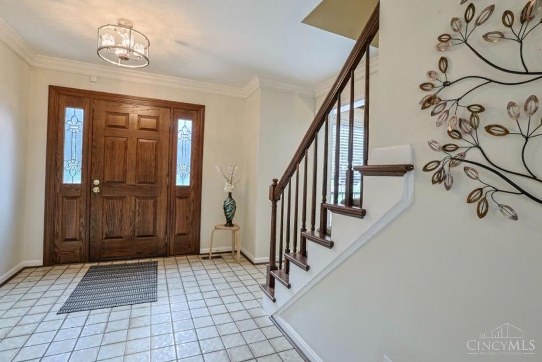 2241 Donnington Lane Property Photo 7