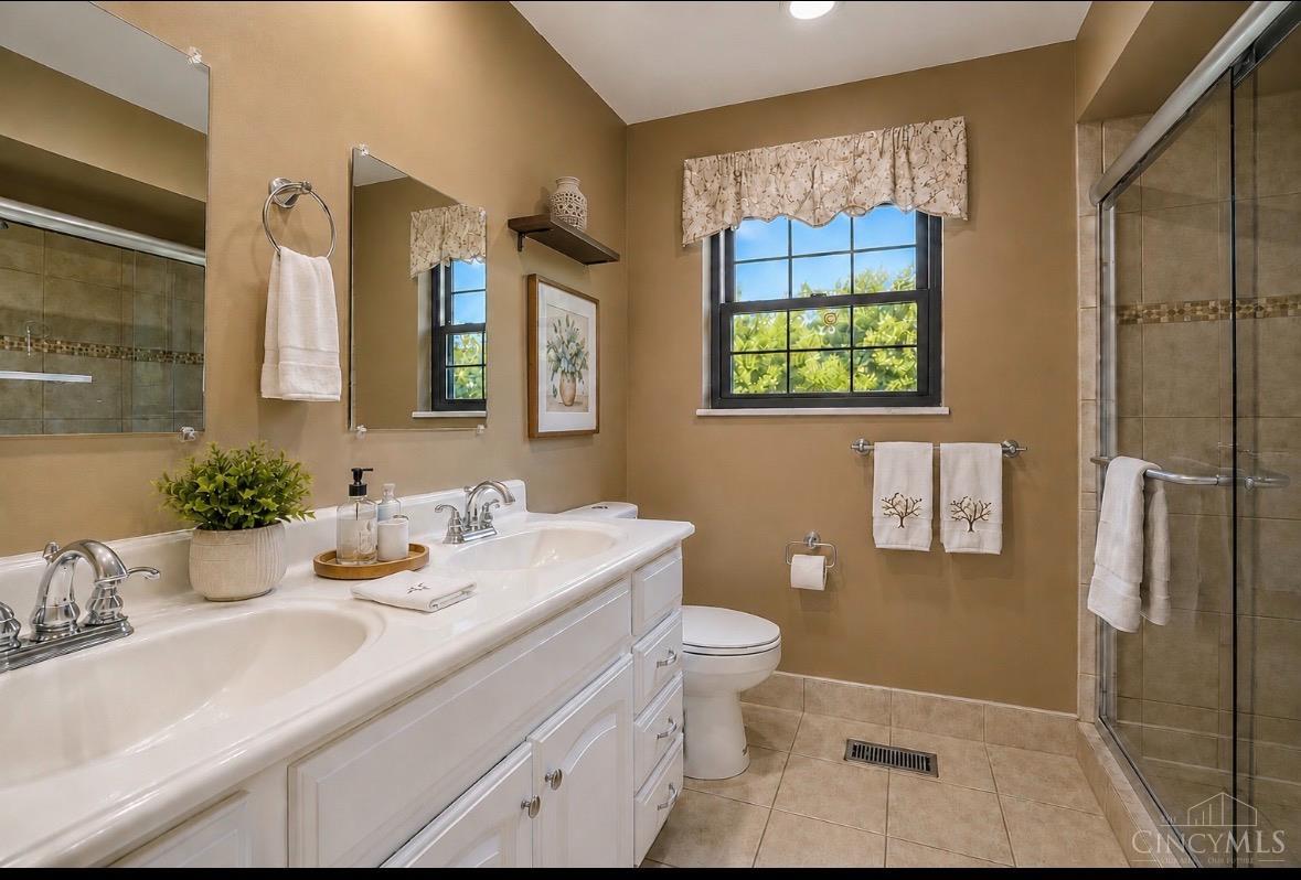 2241 Donnington Lane Property Photo 37