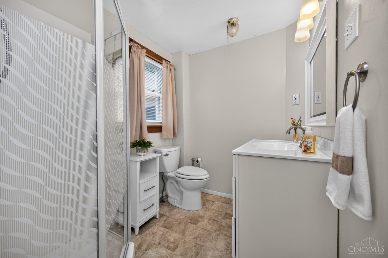560 Delta Avenue Property Photo 30