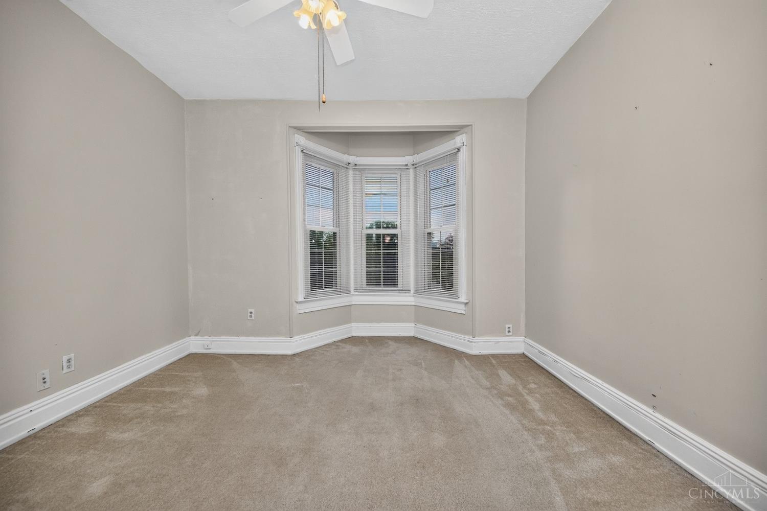 560 Delta Avenue Property Photo 37