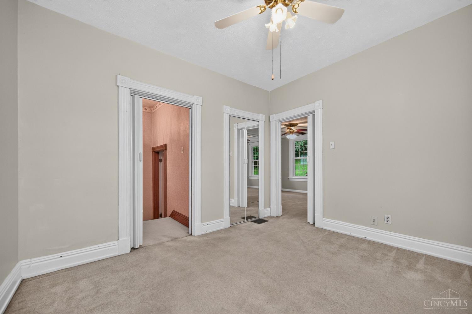 560 Delta Avenue Property Photo 39