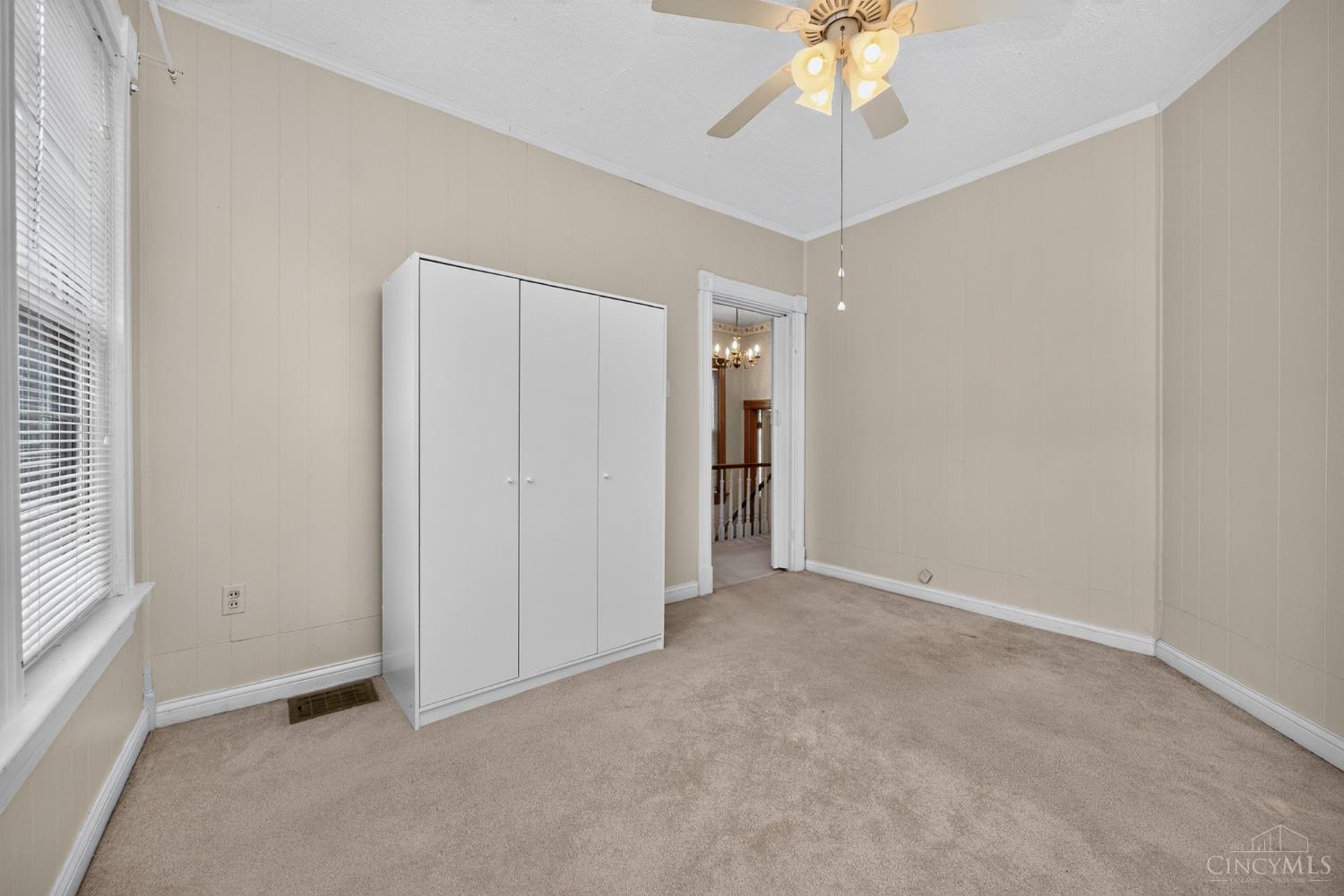 560 Delta Avenue Property Photo 49
