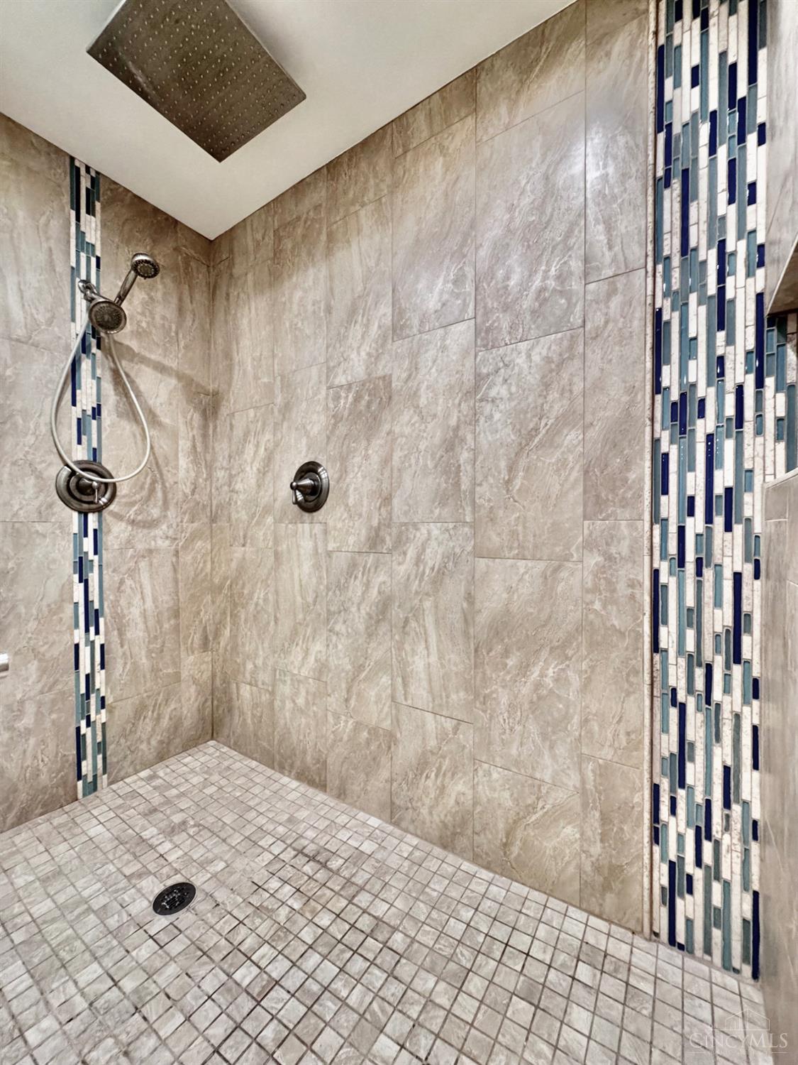 3533 Amberacres Drive Property Photo 47