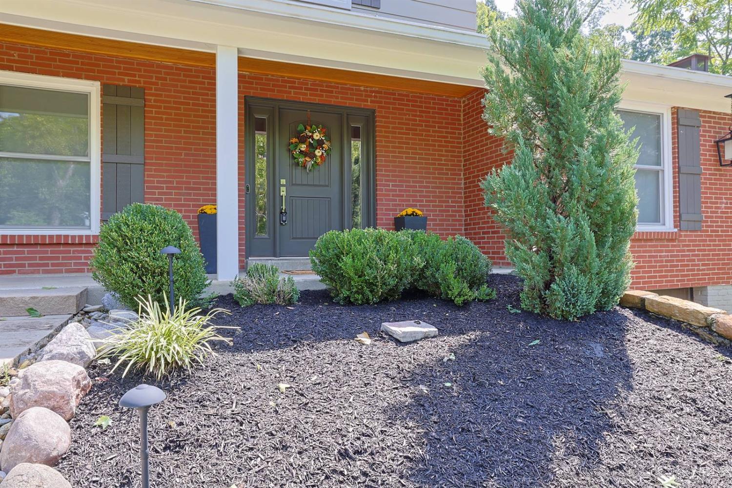 8732 Hollyhock Drive Property Photo 2