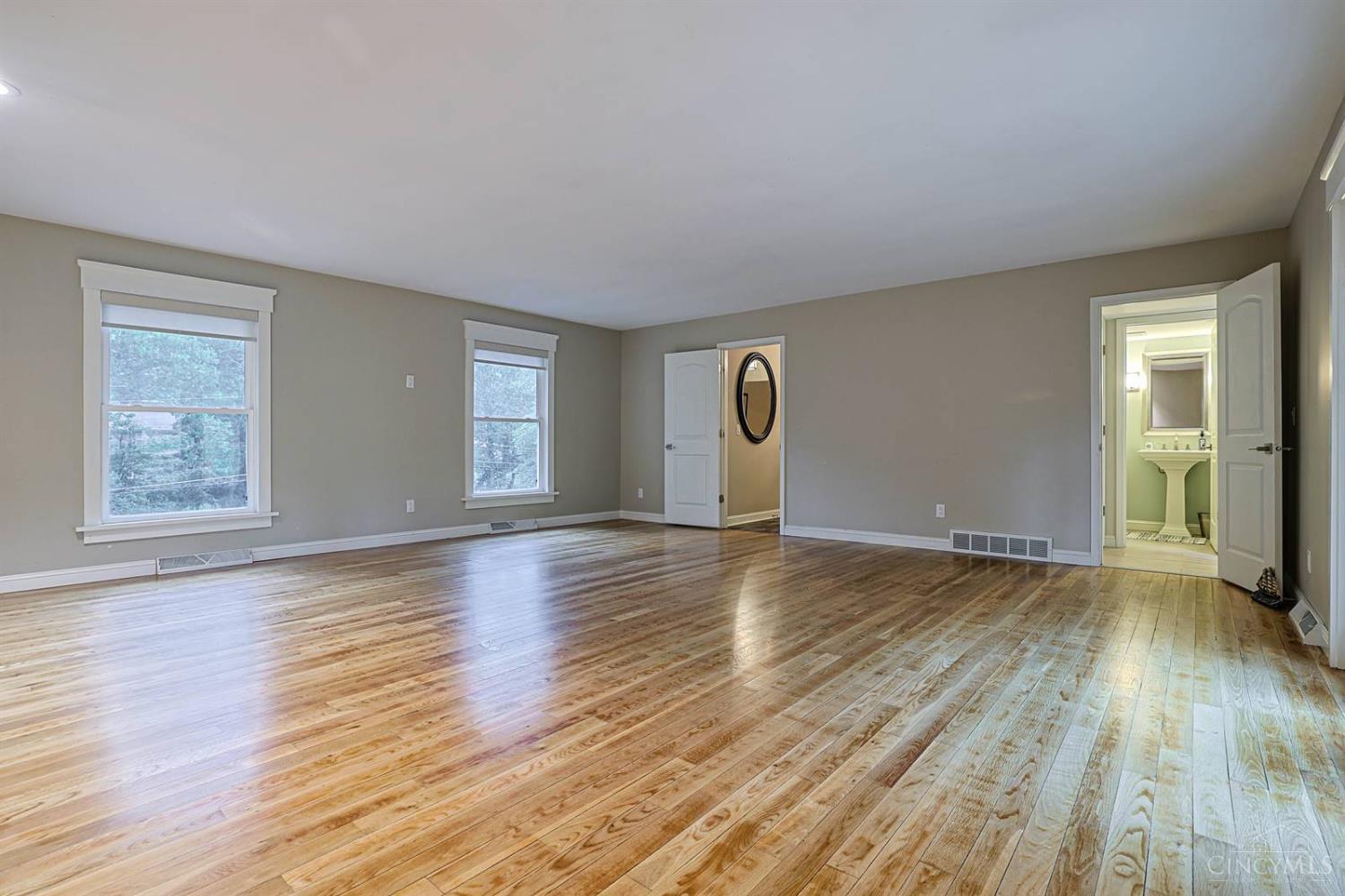 8732 Hollyhock Drive Property Photo 14
