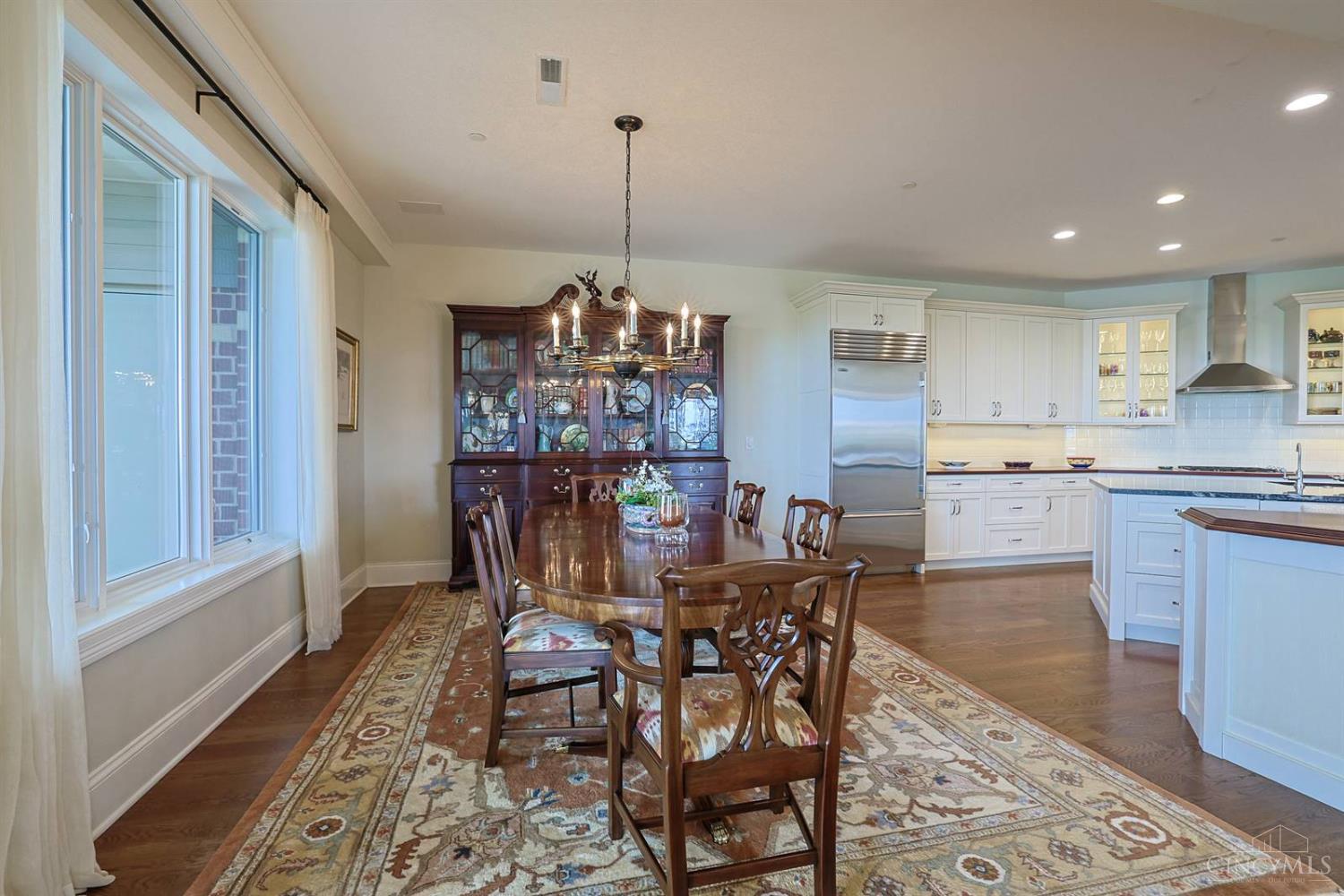 2145 Luray Avenue Property Photo 11
