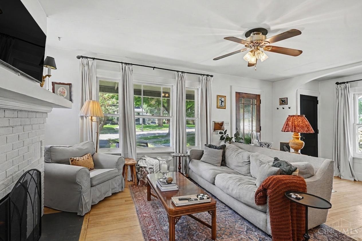 1589 Stockton Avenue Property Photo 3